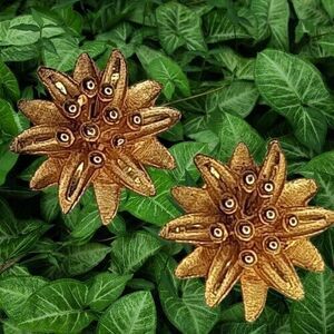 vtg BSK signed Clip-on Earrings Floral Flower Gold-Tone Statement